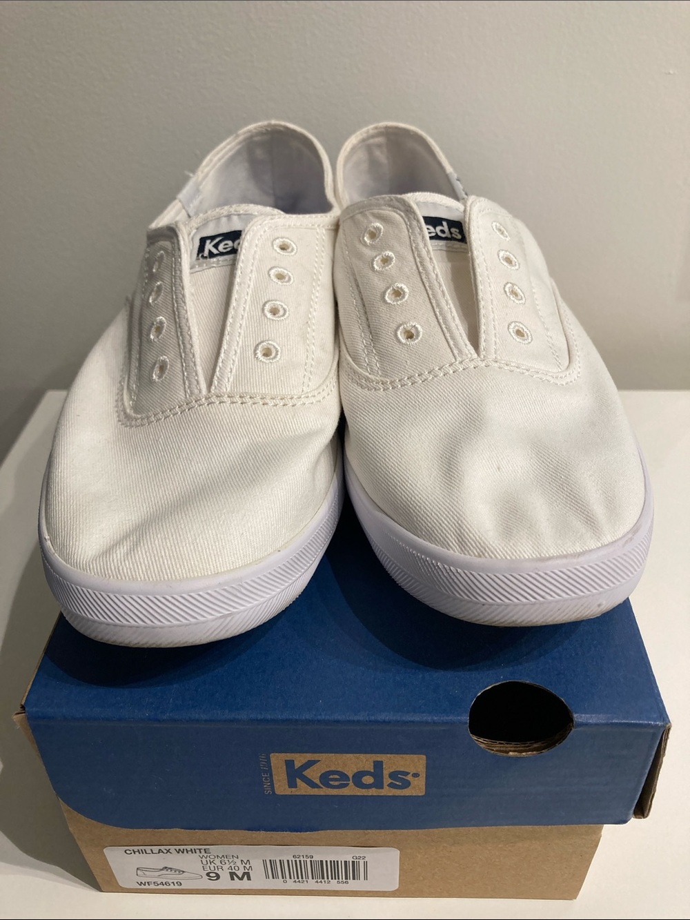 Keds Chillax White Slip-On Canvas Cotton Sneakers